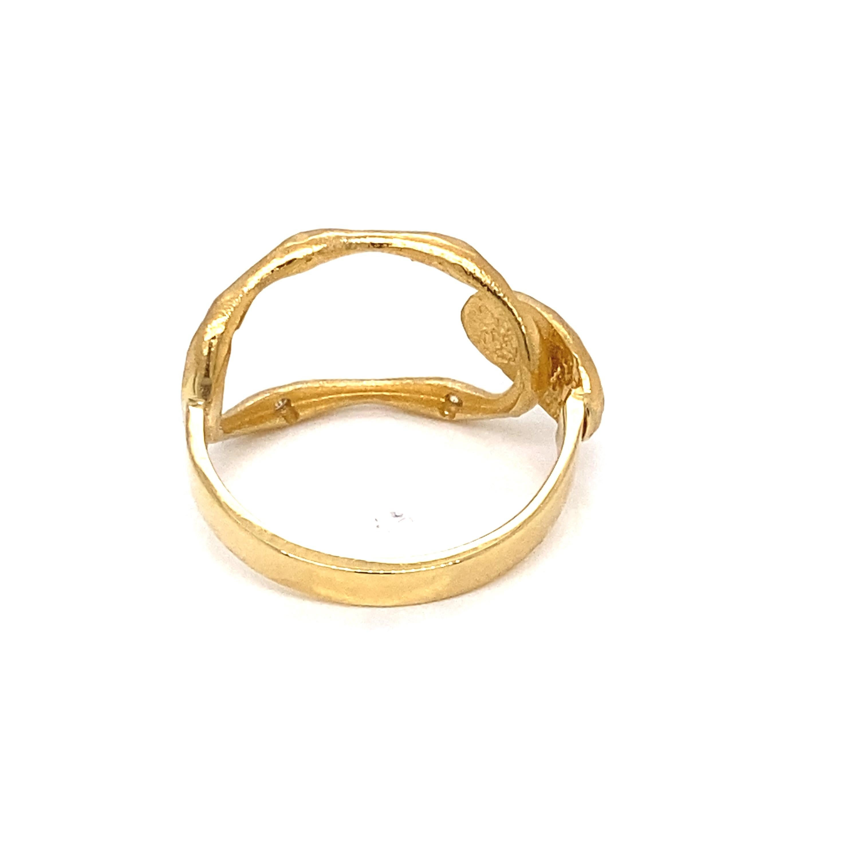 For Sale:  Hand-Crafted Yellow Gold Open Oval-Shaped Hammered Ring 4