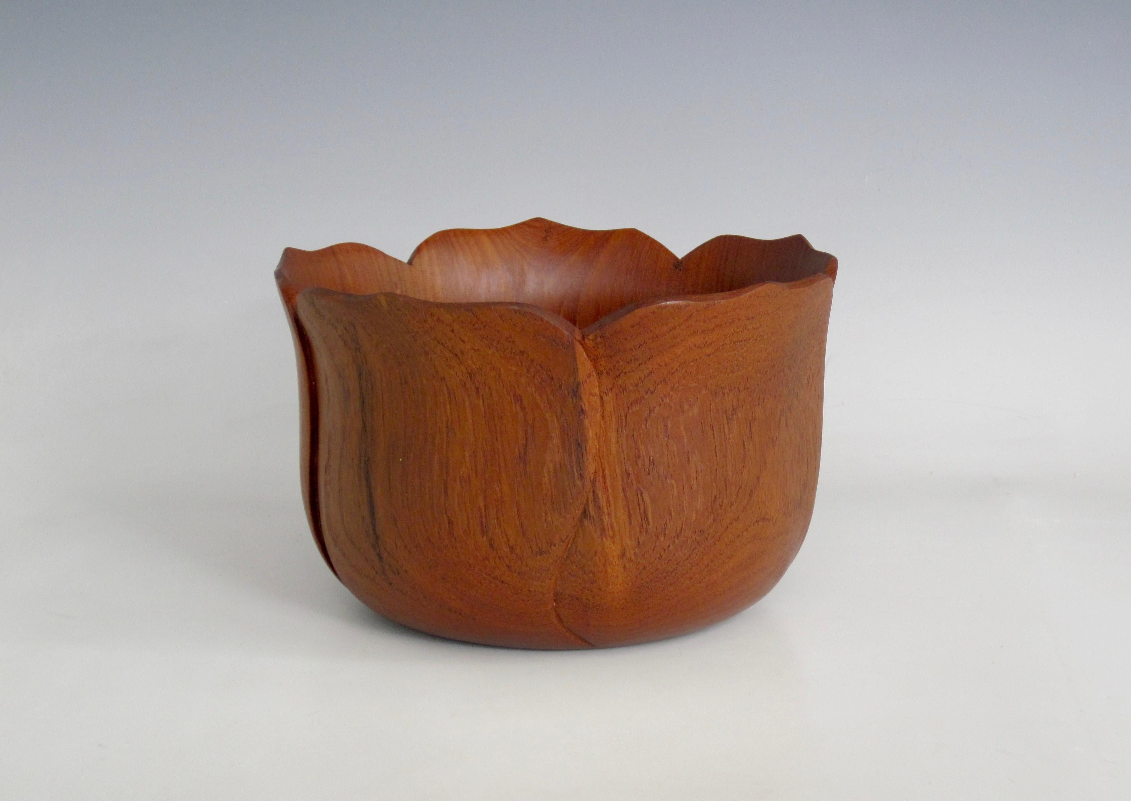 Hand Carved Tulip Shaped Teak Bowl In Good Condition For Sale In Ferndale, MI