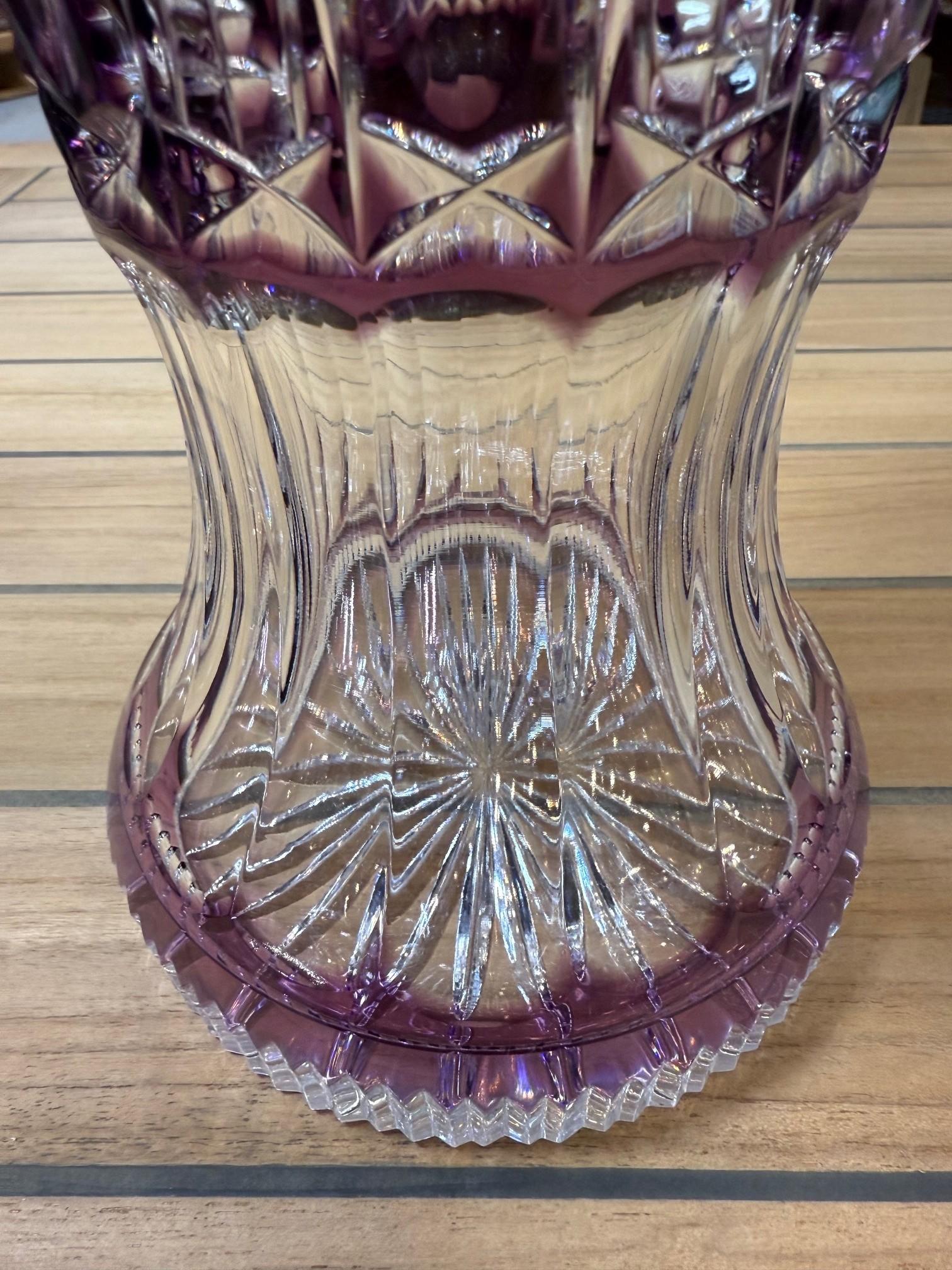 Vase en cristal taillé à la main par Caesar Crystal Bohemiae Co. République tchèque en vente 6