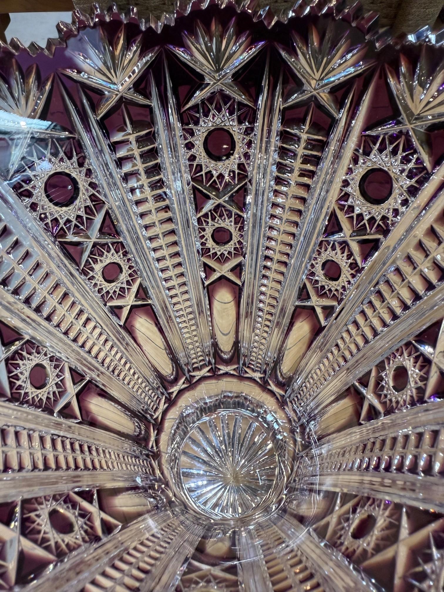 Vase en cristal taillé à la main par Caesar Crystal Bohemiae Co. République tchèque en vente 9