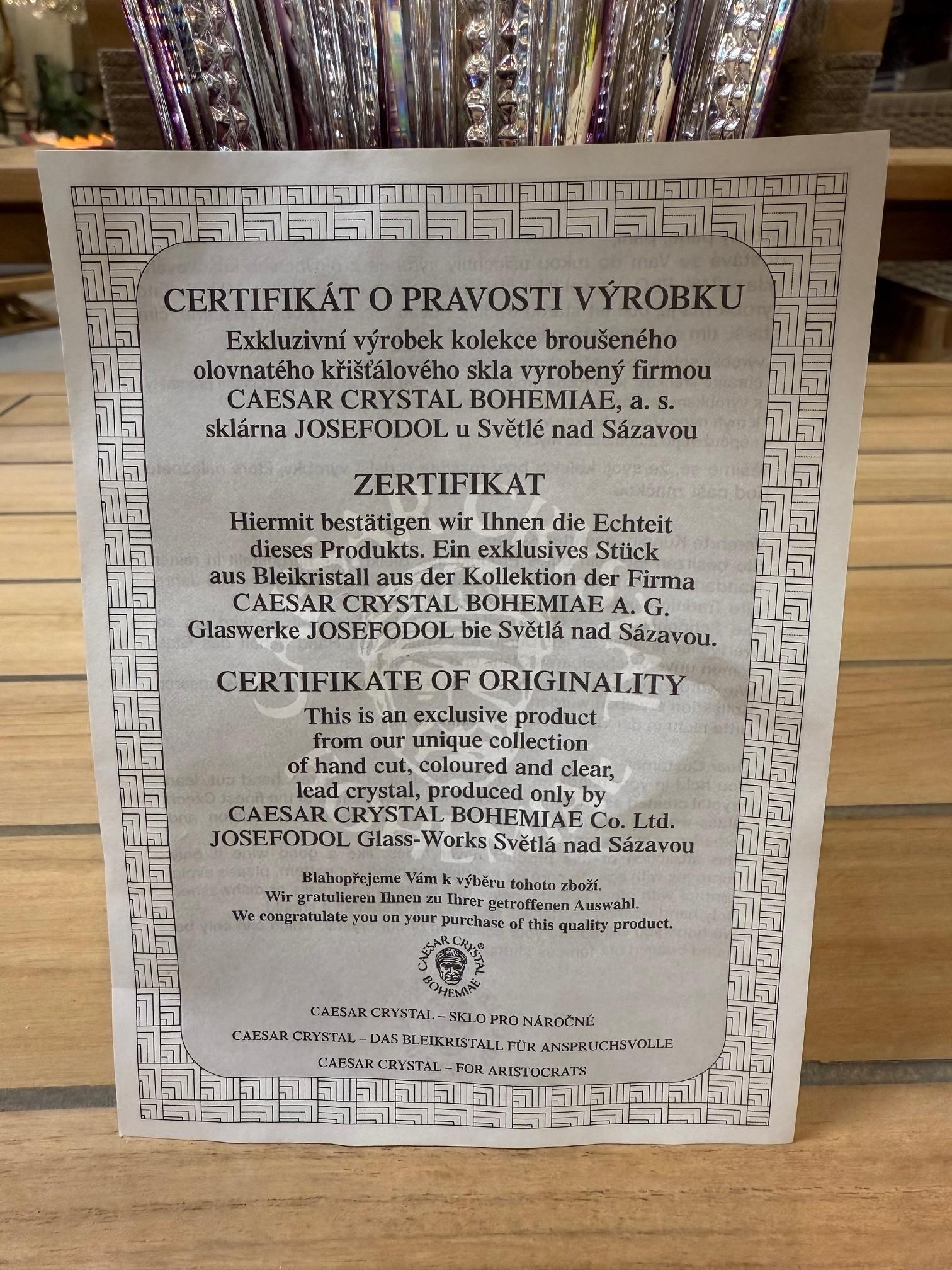 Vase en cristal taillé à la main par Caesar Crystal Bohemiae Co. République tchèque en vente 12