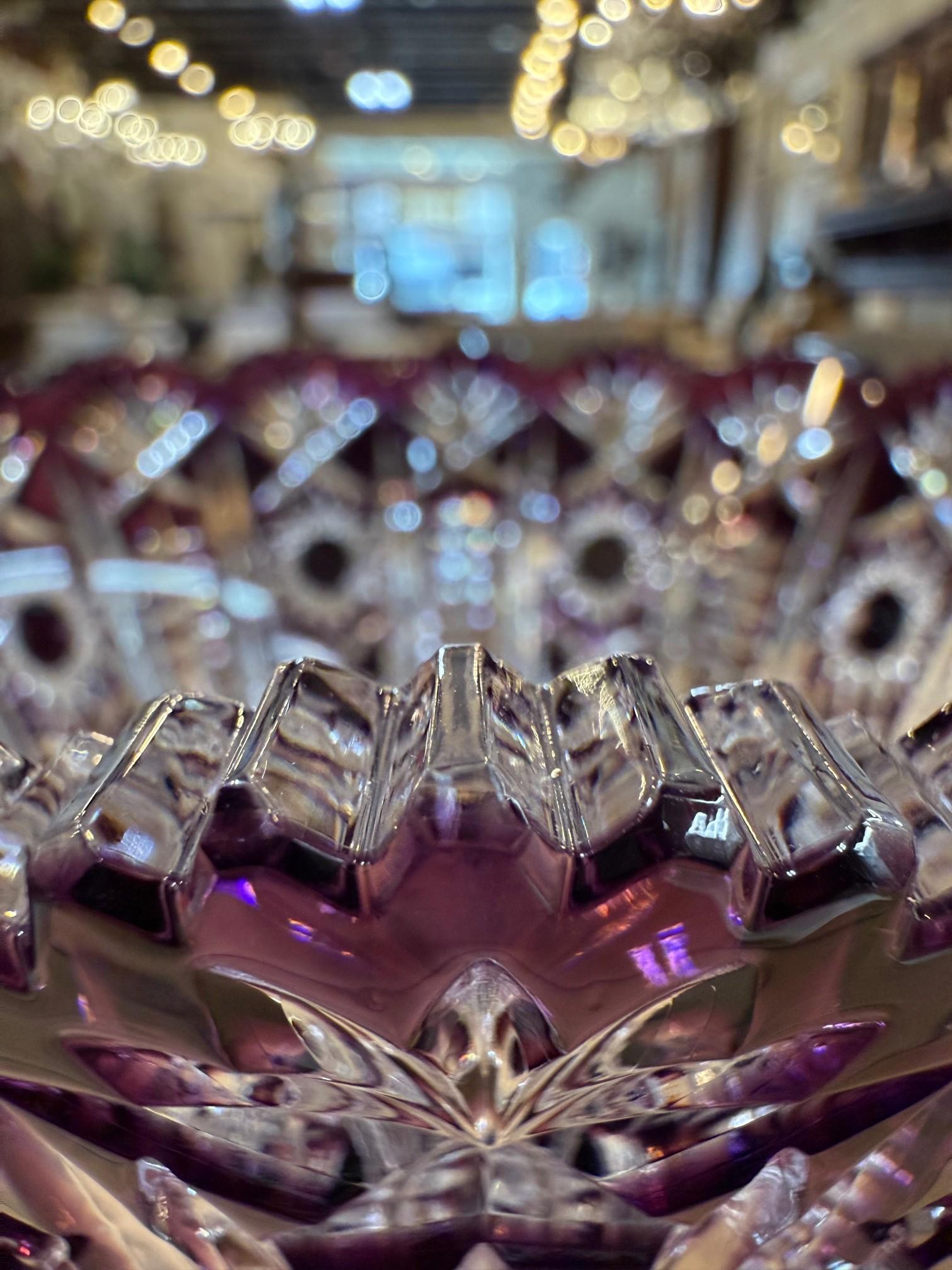 Vase en cristal taillé à la main par Caesar Crystal Bohemiae Co. République tchèque en vente 3