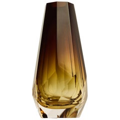 Handgeschliffene Kristallvase, Rauchquarz, Unikat, tschechisches Design