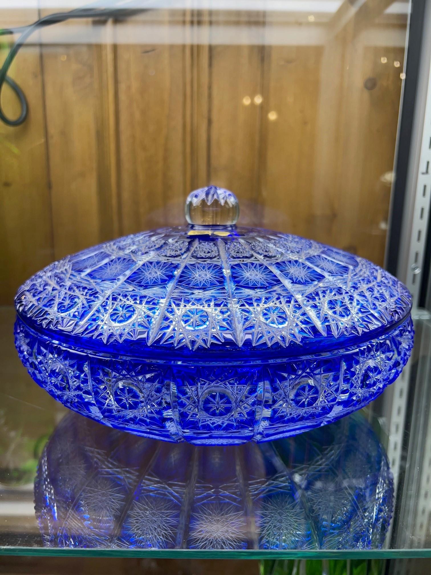 Stunning hand cut lead crystal candy dish with a cover created as a work of art by the hands of the finest Czech glass workers. The Caesar Crystal Company in the Czech Republic has been selling hand cut lead crystal pieces since 1861 and is known as