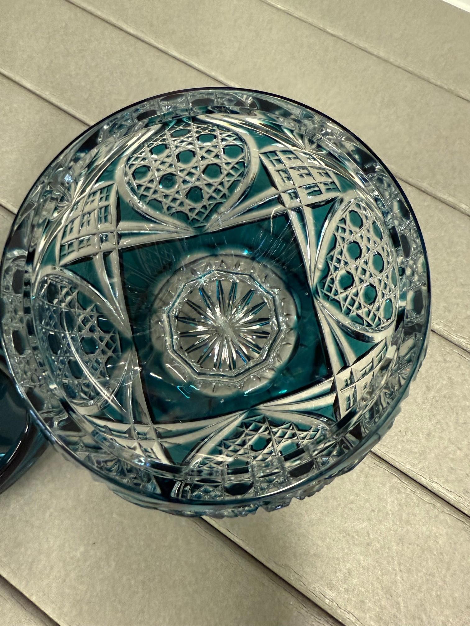 Hand Cut Lead Crystal Candy Dish with Cover by Caesar Crystal Bohemiae Co. en vente 3