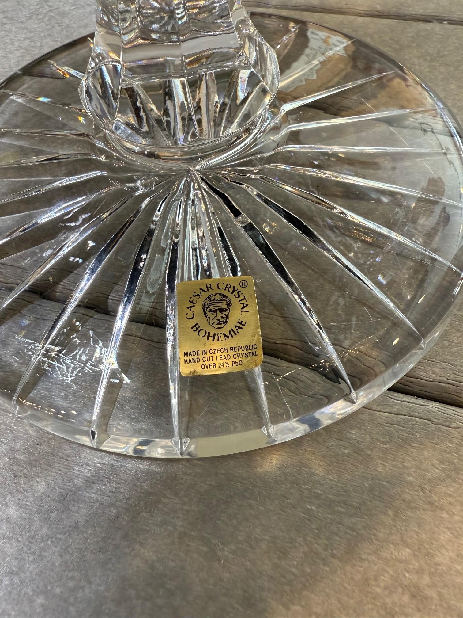 Bol de centre de table en cristal de plomb taillé à la main par Caesar Crystal Bohemiae Co. en vente 8