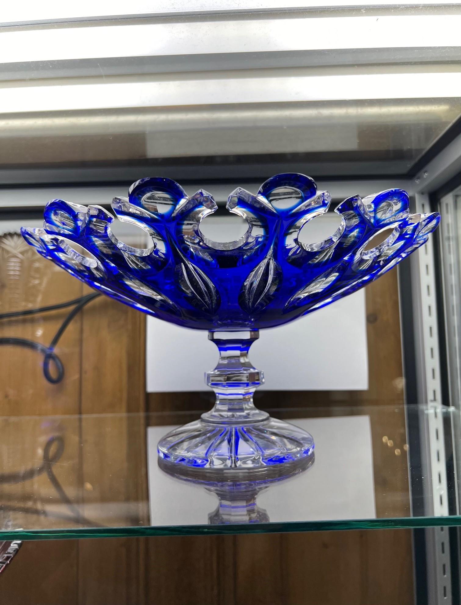 Stunning hand cut lead crystal low bowl created as a work of art by the hands of the finest Czech glass workers. The Caesar Crystal Company in the Czech Republic has been selling hand cut lead crystal pieces since 1861 and is known as one of the