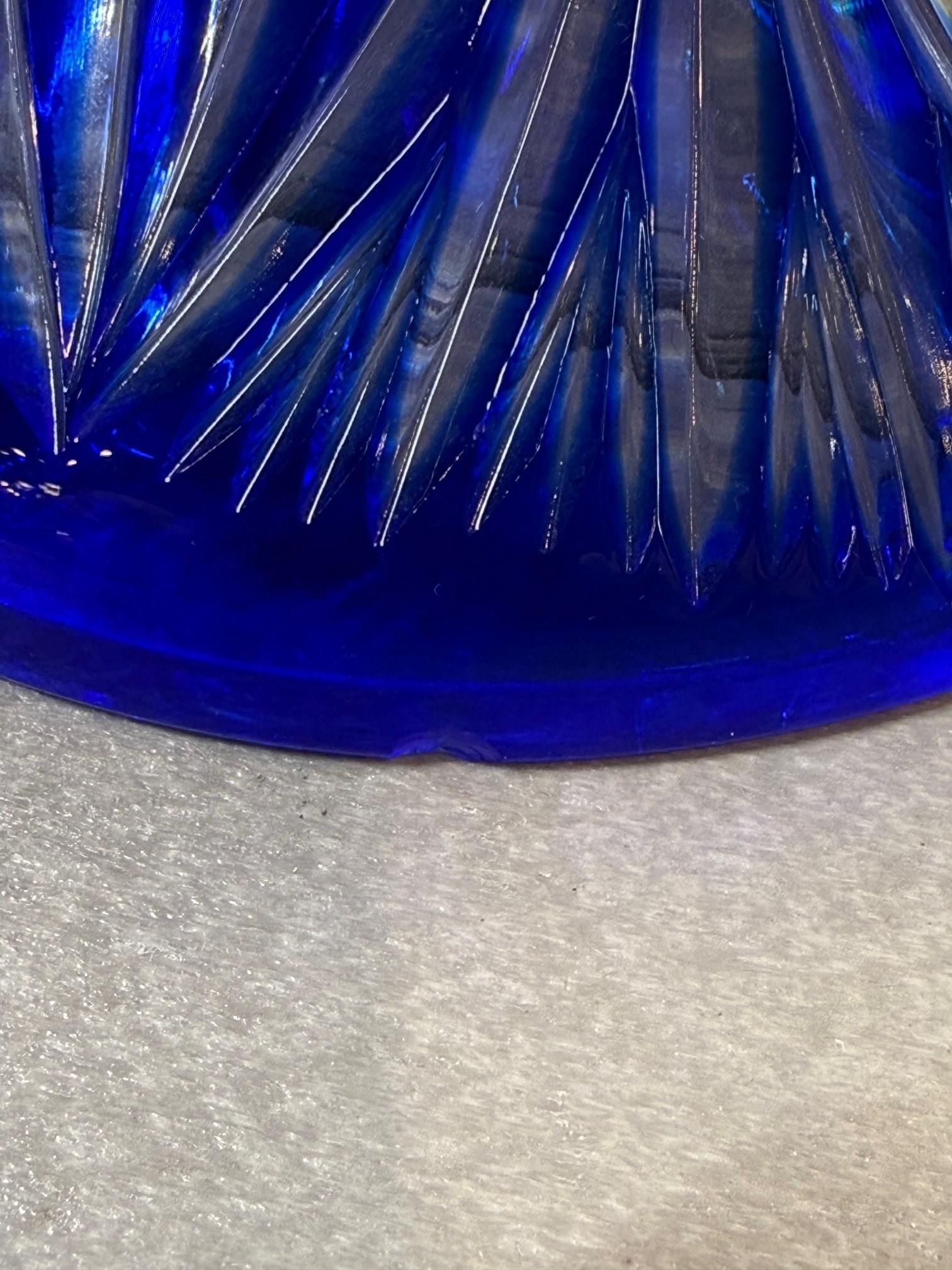 Vase à piédestal en cristal de plomb taillé à la main, compote de Caesar Crystal Bohemiae Co. en vente 9