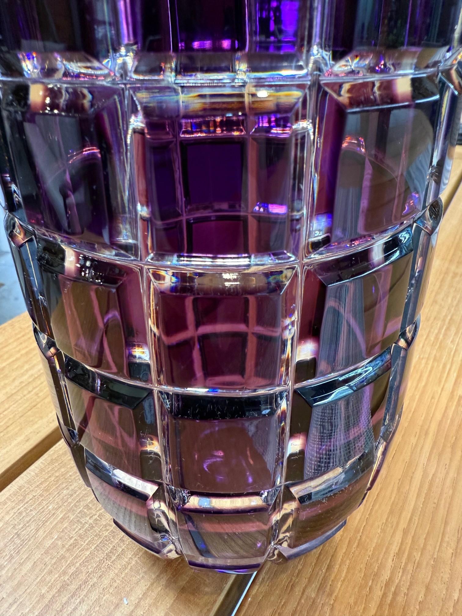 Lila Vase aus handgeschliffenem Bleikristall von Caesar Crystal Bohemiae Co. Tschechische Republik im Angebot 2