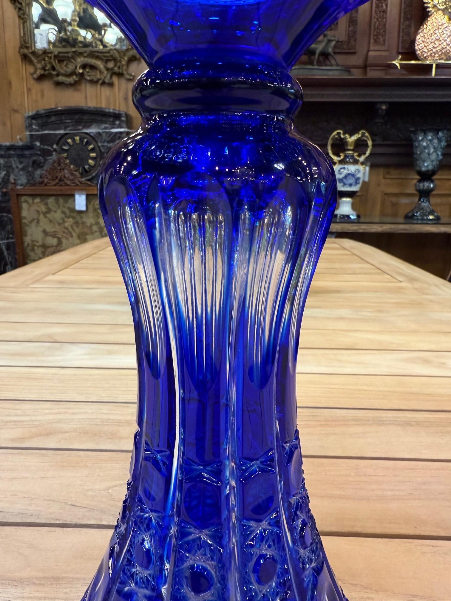 Grand bol à piédestal en cristal de plomb taillé à la main, compote Caesar Crystal Bohemiae Co. en vente 4