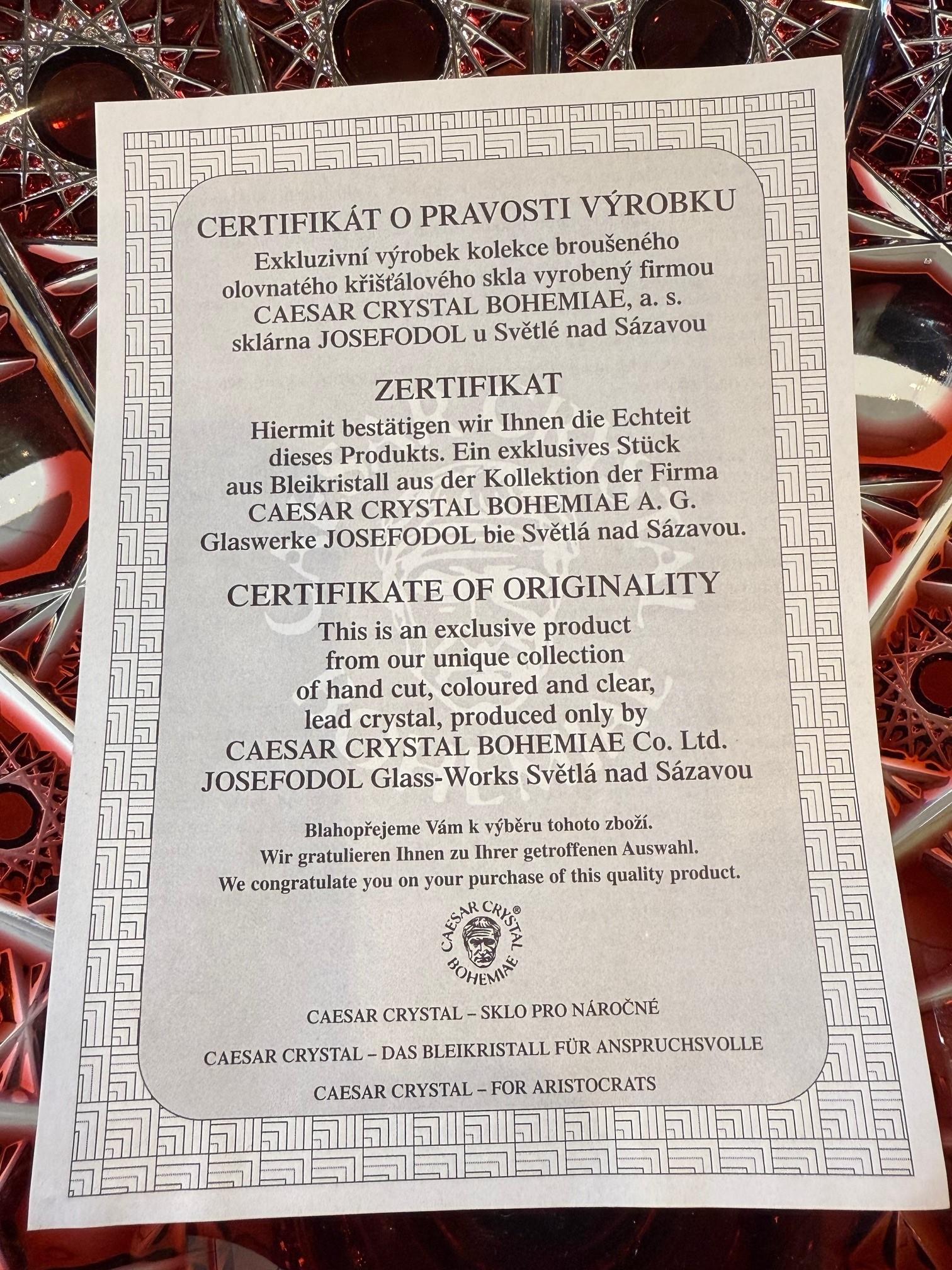 Compote à grand piédestal en cristal de plomb taillé à la main par Caesar Crystal Bohemiae Co. en vente 10