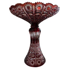 Compota con pedestal alto de cristal de plomo tallado a mano by Caesar Crystal Bohemiae Co.