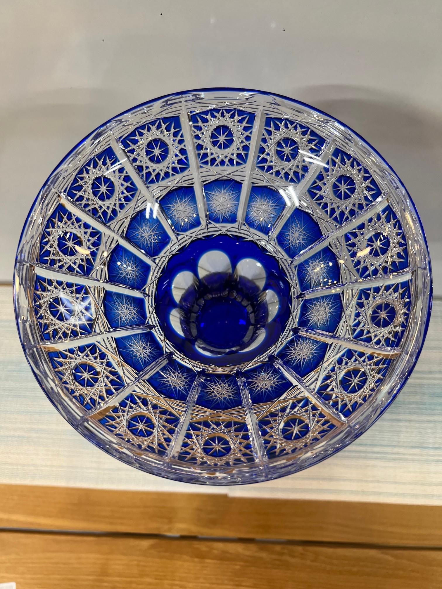 Grand vase à piédestal en cristal de plomb taillé à la main, compote Caesar Crystal Bohemiae Co. en vente 7