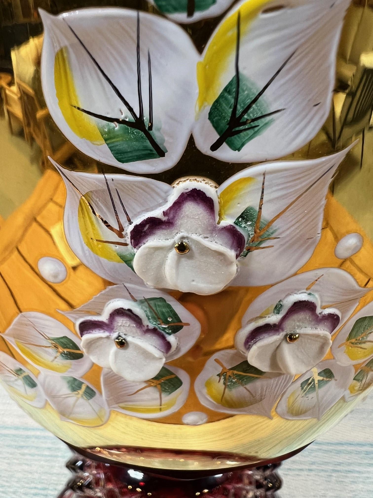 Grand vase à piédestal en cristal de plomb taillé à la main, compote Caesar Crystal Bohemiae Co. en vente 2