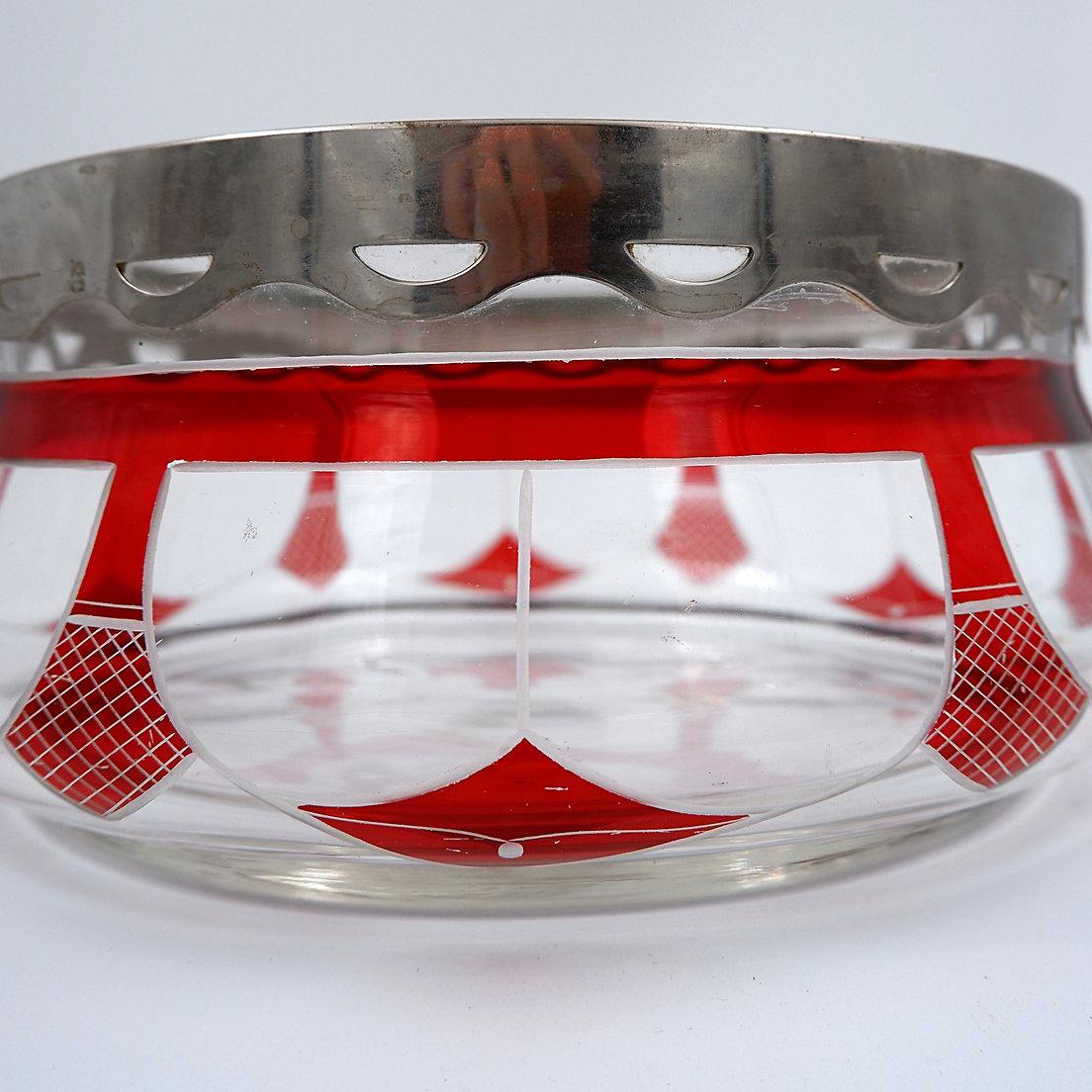 Handgeschliffene Moser-Glasschale mit silbernem Rand und silbernem Rand - frühes 20. Jahrhundert im Angebot 2