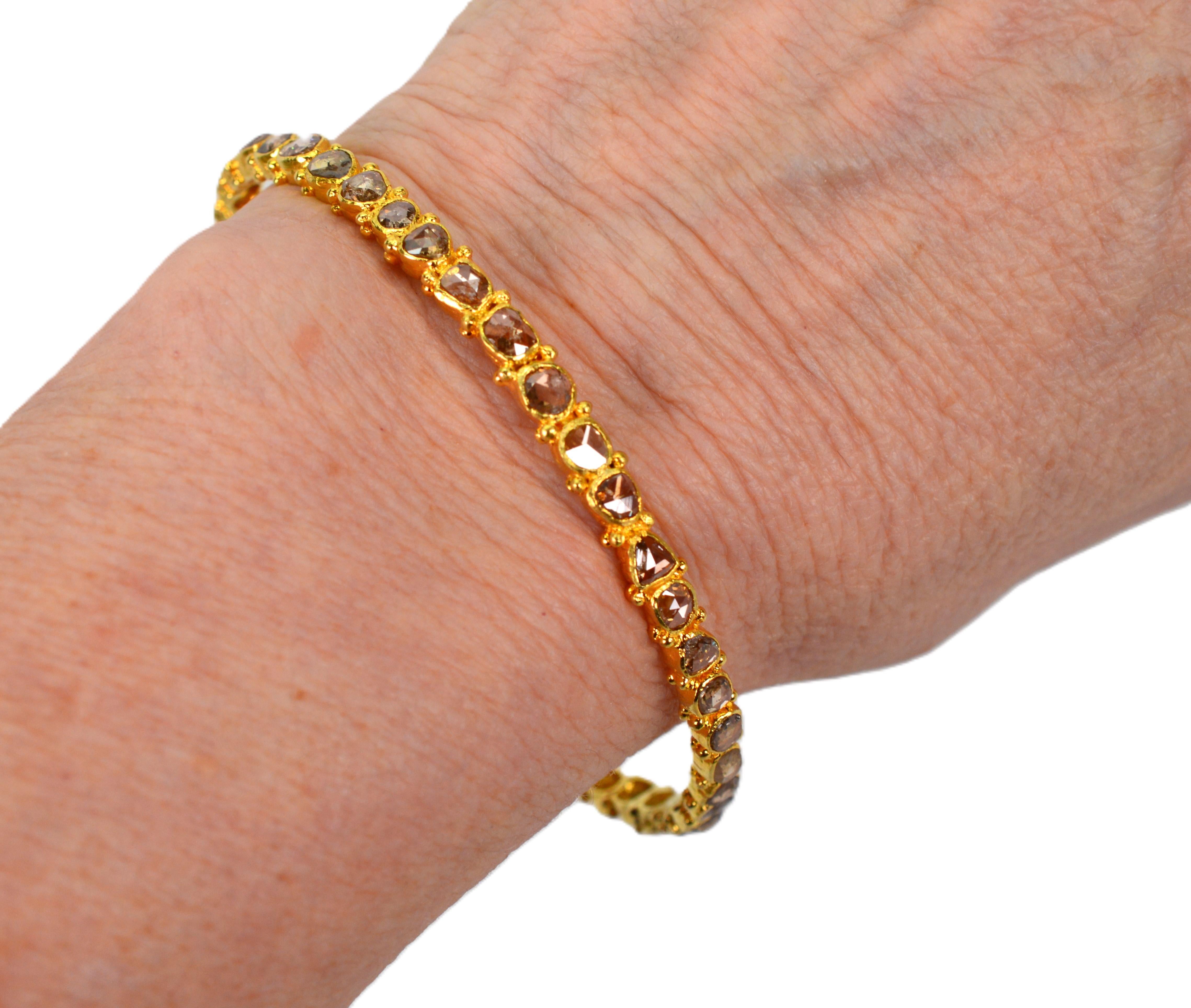 Rough Cut Natural Diamond 18 Karat Yellow Gold Bangle Bracelet In Good Condition For Sale In Mount Kisco, NY