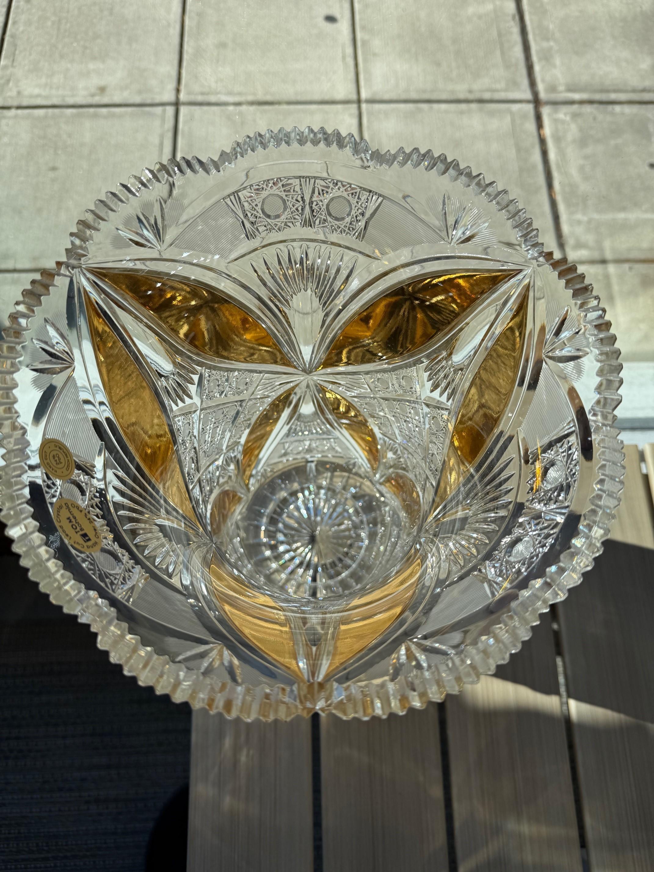 Hand Cut Tom Bohemia Crystal Vase with Porcelain Flowers 8