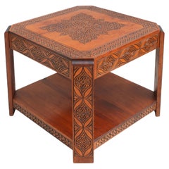 Table basse marocaine du milieu du siècle, décorée à la main, c1950