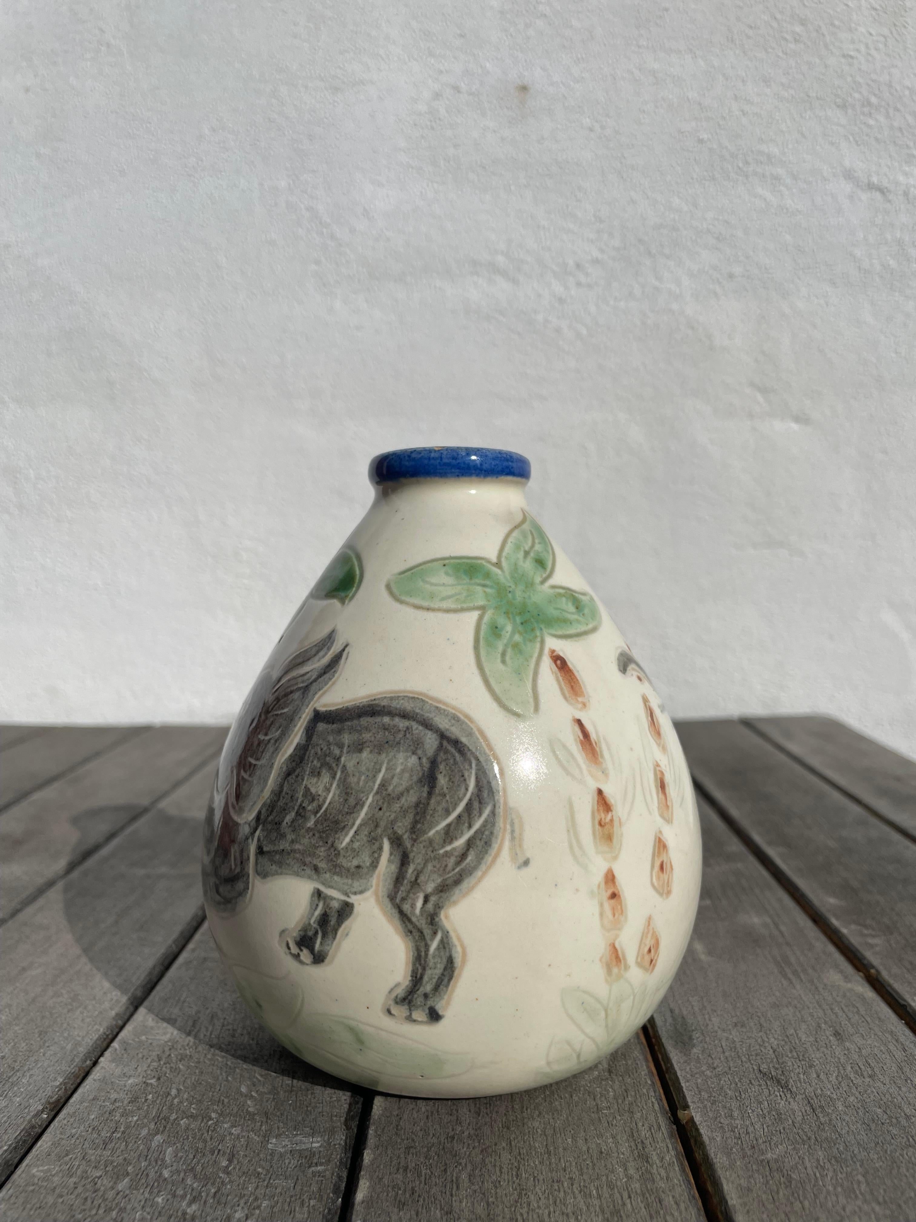 Grimstrup Hand-Decorated Vase with Elephants, Palmtrees, Leaves, 1950s In Good Condition For Sale In Copenhagen, DK