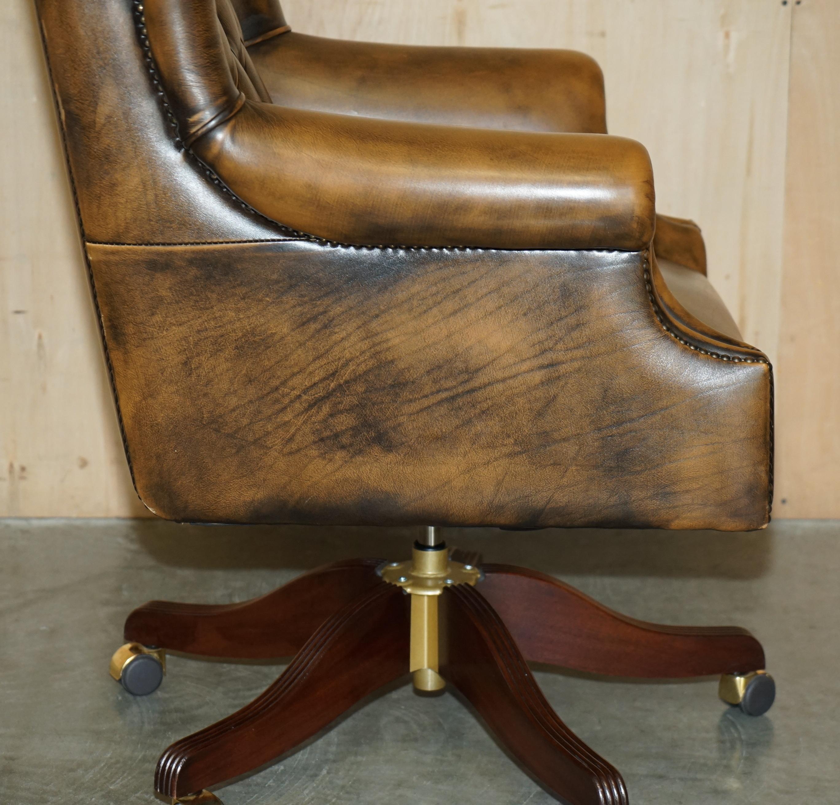 HAND DYED AGED BROWN LEATHER CHESTERFIELD WiNGBACK OFFICE SWIVEL ARMCHAIR 6