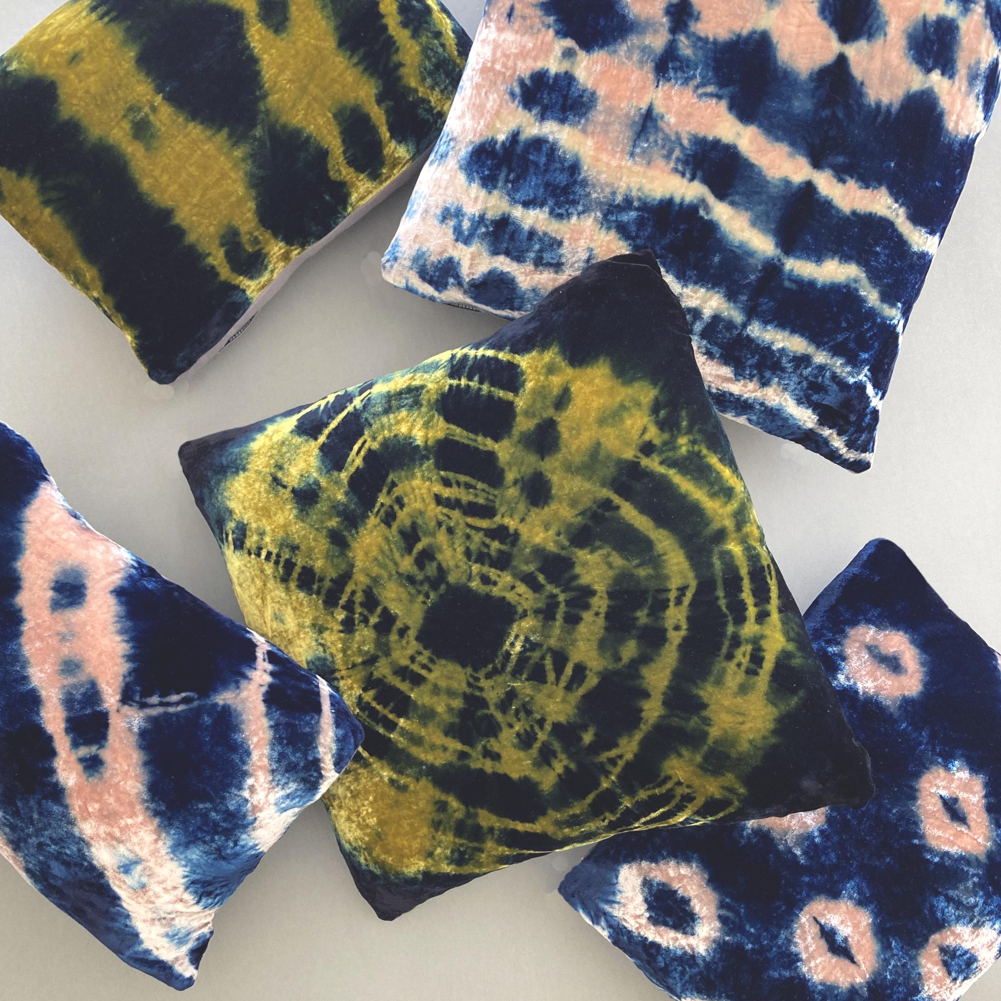 Contemporary Hand Dyed Silk Velvet Pillow, Rose Pink & Indigo Blue Ikat Abstract Pattern For Sale