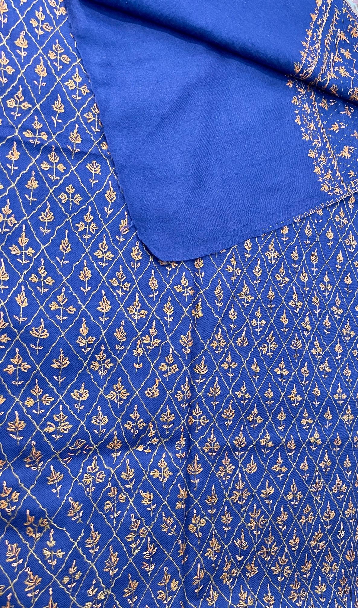 Hand Embroidered Cashmere Pashmina/ Wool Shawl Blue Color Made in Kashmir Unisex In Excellent Condition In New York, NY