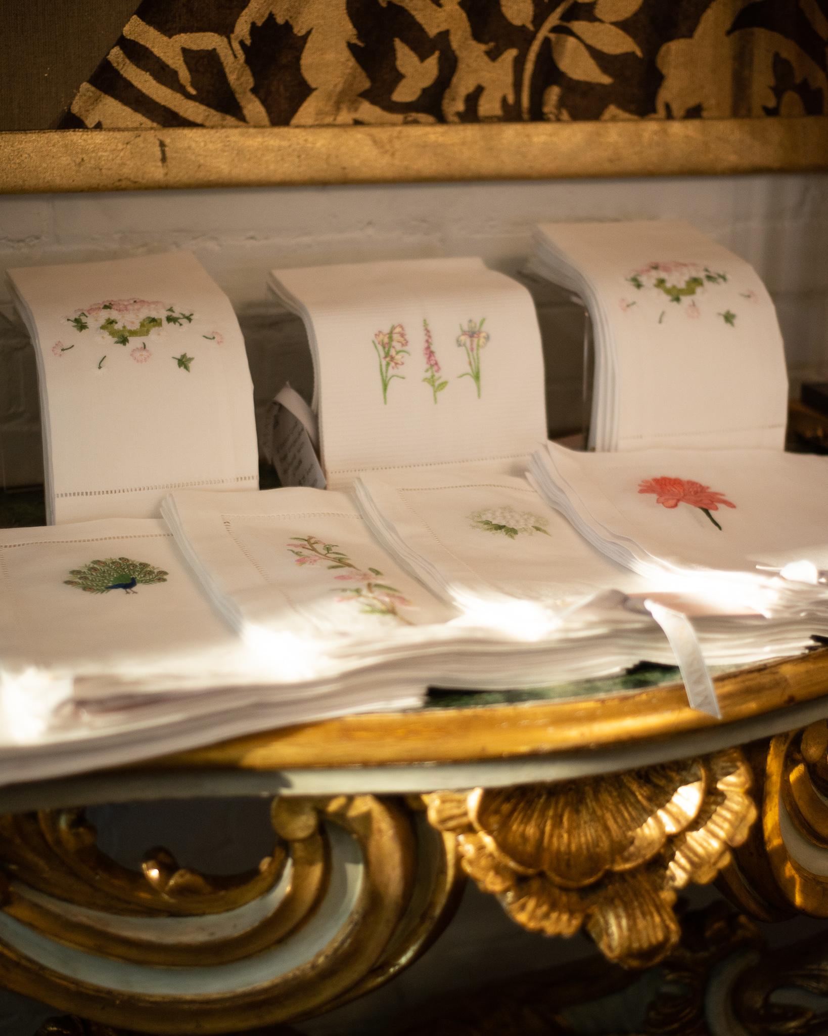 Hand Embroidered Cotton Guest Towel with Flowers In New Condition In Toronto, ON