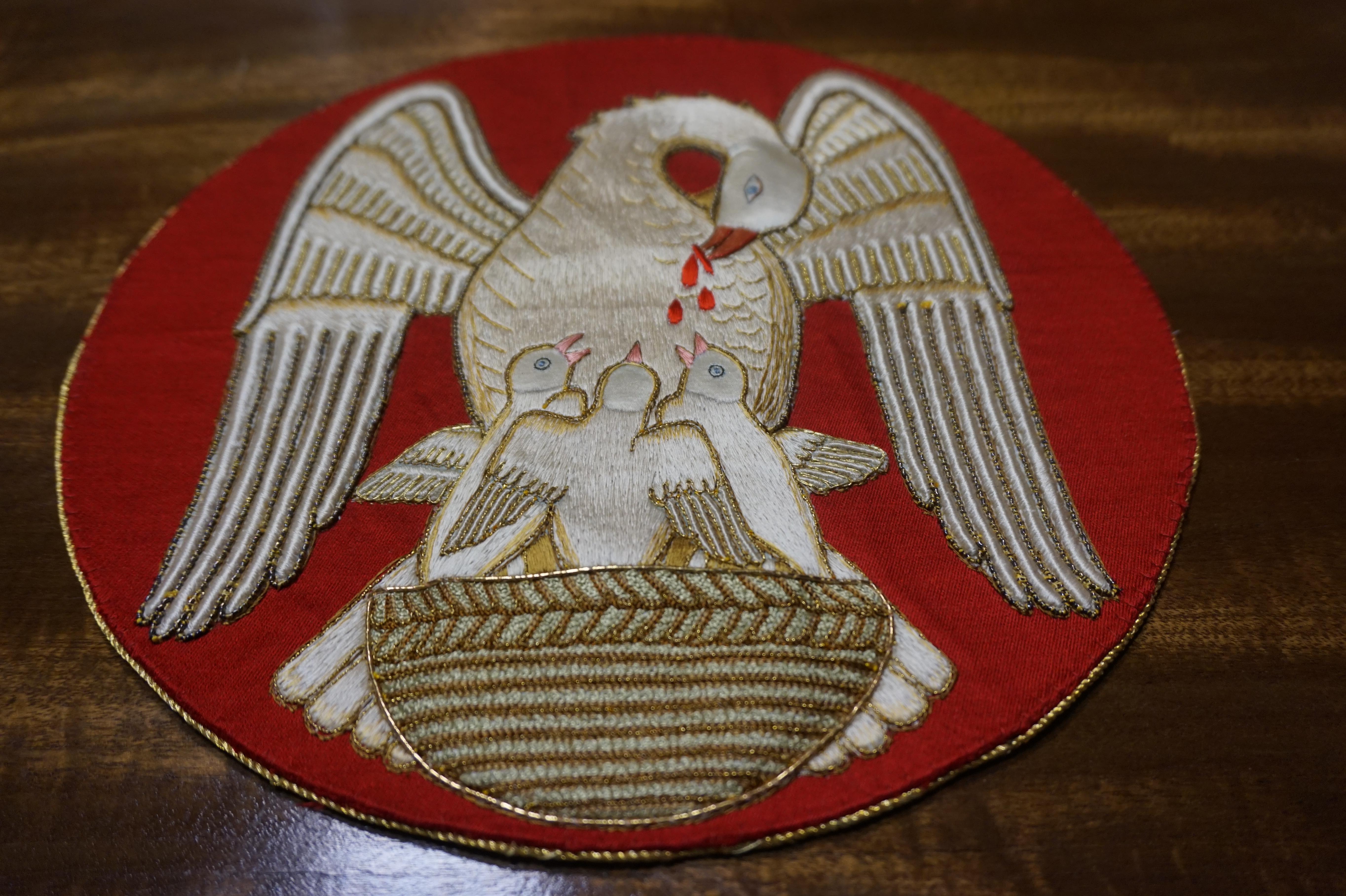 Hand-Crafted Hand Embroidered Gothic Revival, Bleeding & Babies Feeding Pelican Christ Symbol For Sale