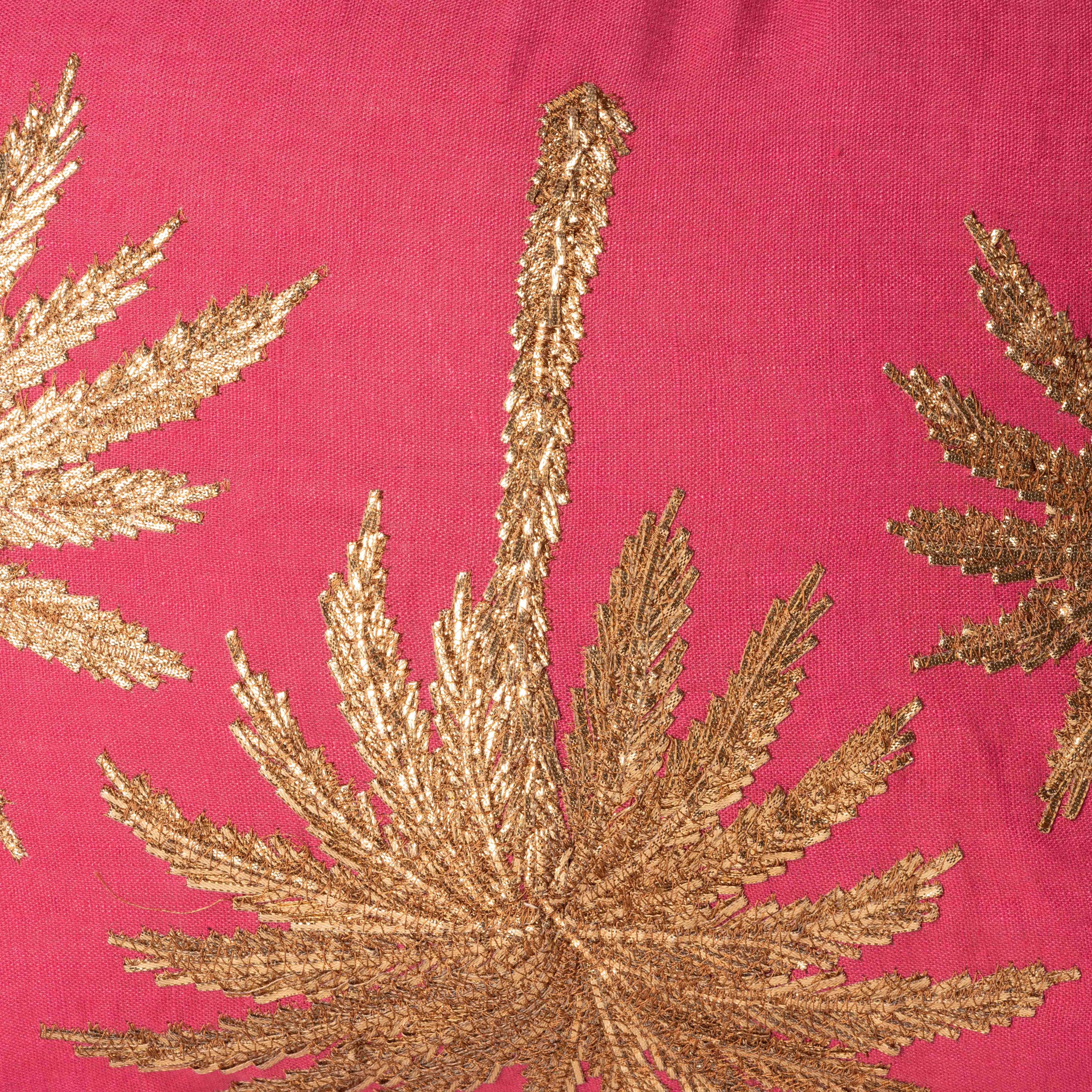 Moderno Cuscino in lino ricamato a mano - Albero delle palme in vendita