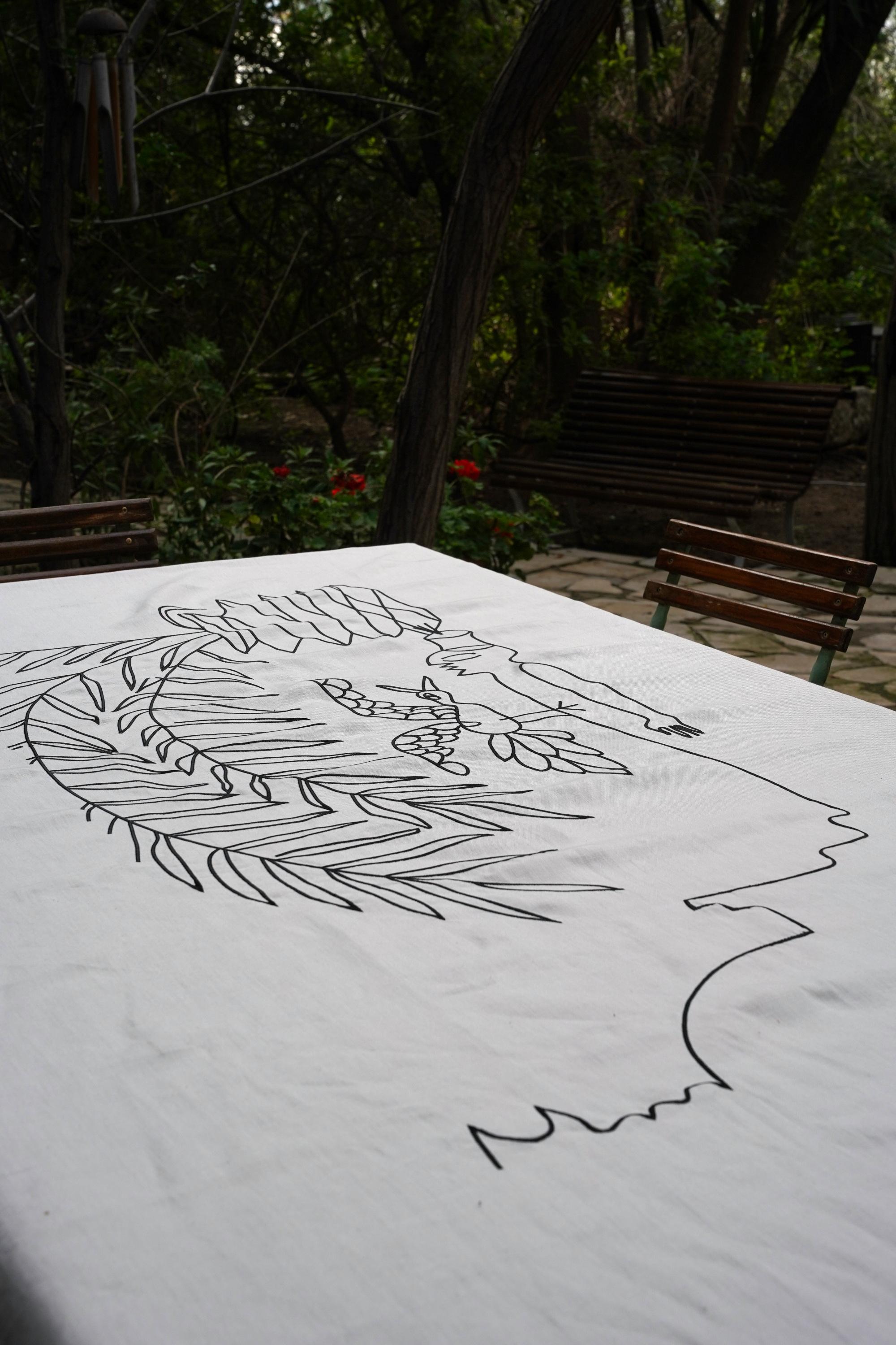 Tovaglia di lino ricamata a mano, un capolavoro del patrimonio tunisino, 5' x 8'. In condizioni Nuovo in vendita a LES BERGES DU LAC, TN