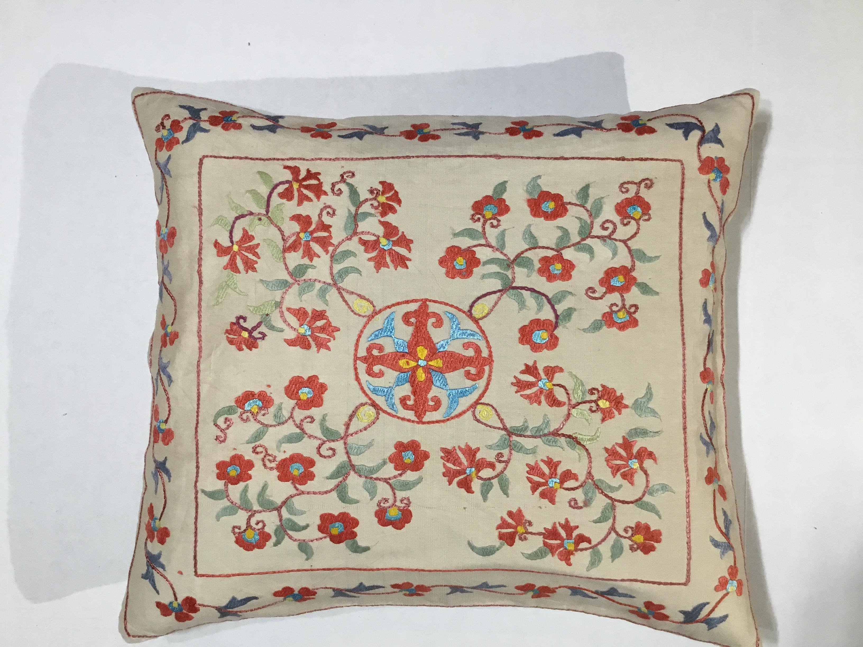 Beautiful pillow made of hand embroidery silk on cream color cotton background, flowers and vine motifs ,cotton backing with zipper, fresh new insert.