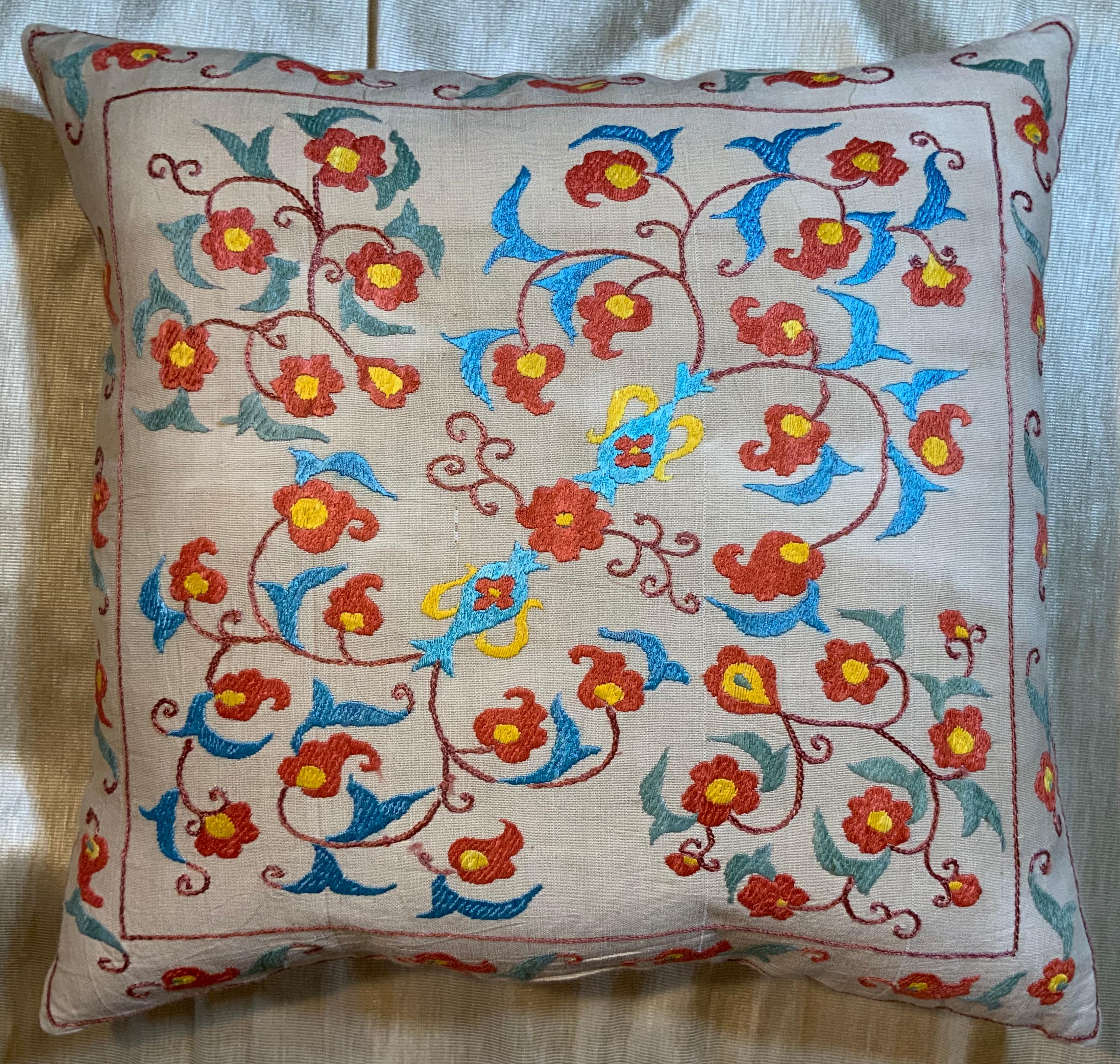 Beautiful pillow made of hand embroidery silk on cream color cotton background, flowers and vine motifs, cotton backing with zipper, fresh new insert.