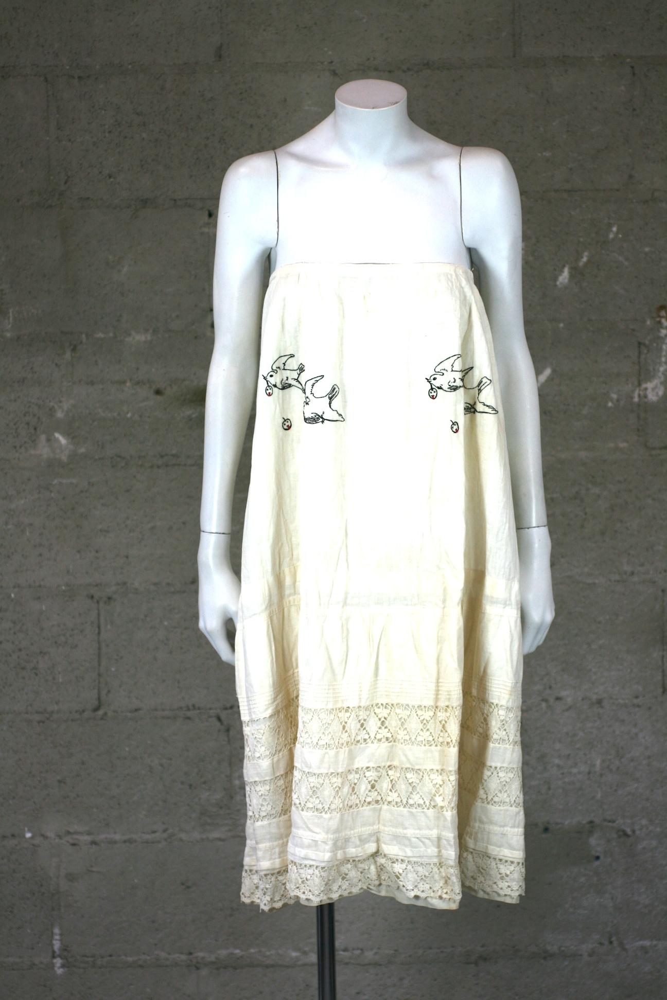 Handbestickter viktorianischer Petticoat, Studio VL Damen im Angebot