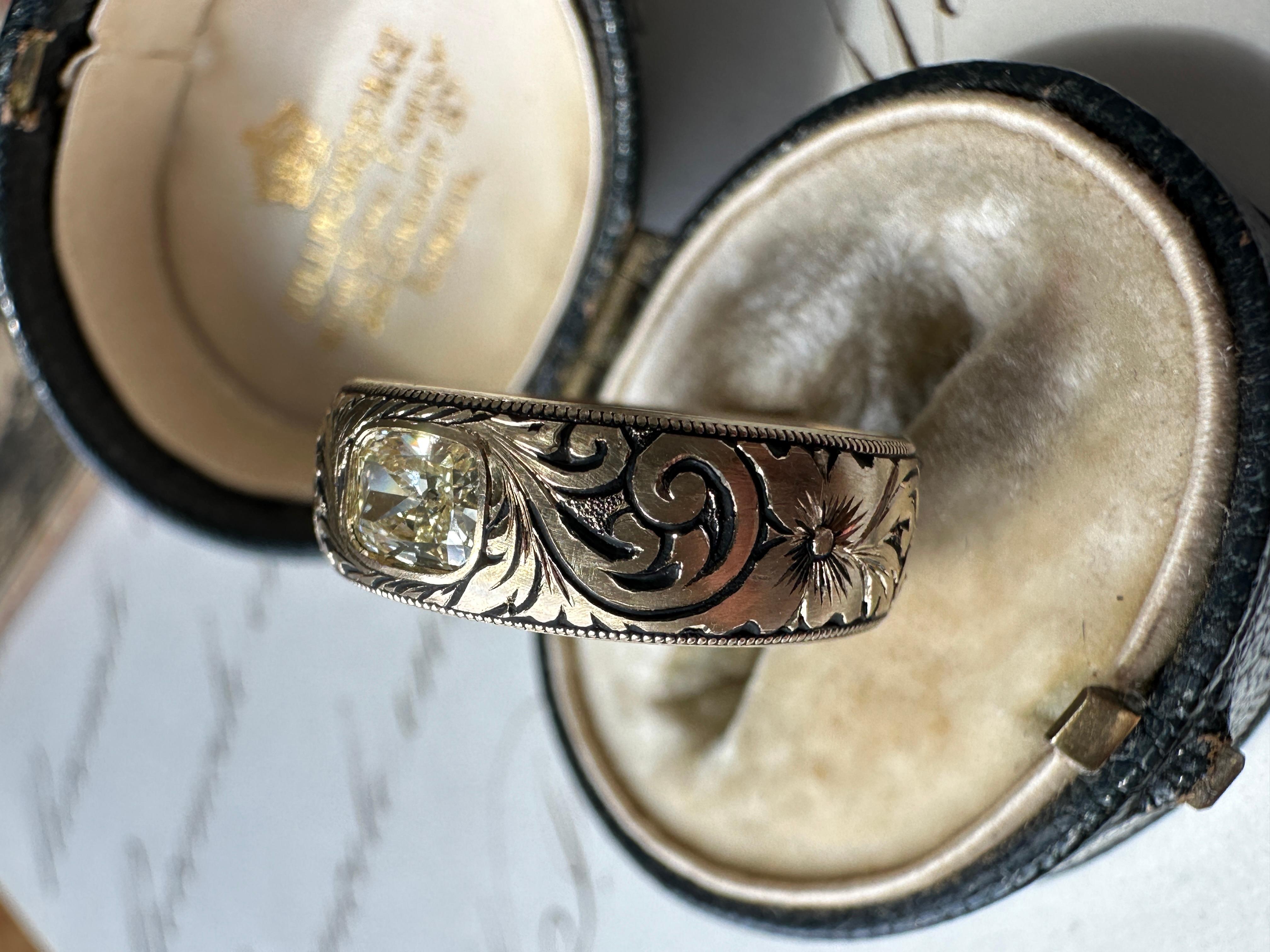 Hand Engraved 14K Gold Diamond Cigar Band - .44 Carat VVS2 In New Condition For Sale In Hummelstown, PA