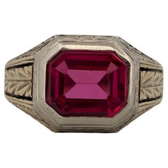 Handgravierter 14K Gelb & Weißgold Smaragdschliff 3,50ctw Synthetischer Rubin Ring