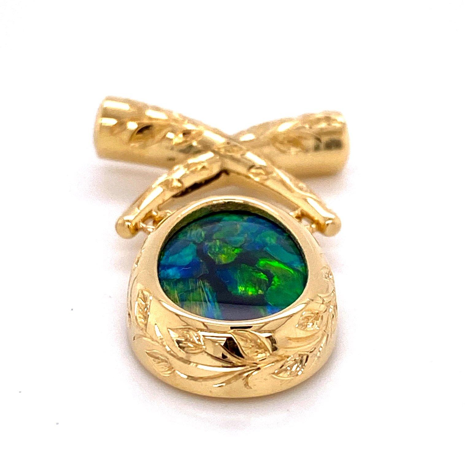 Contemporary Hand-Engraved 18 Karat Yellow Gold Black Opal Clasp on Peruvian Opal Necklace For Sale