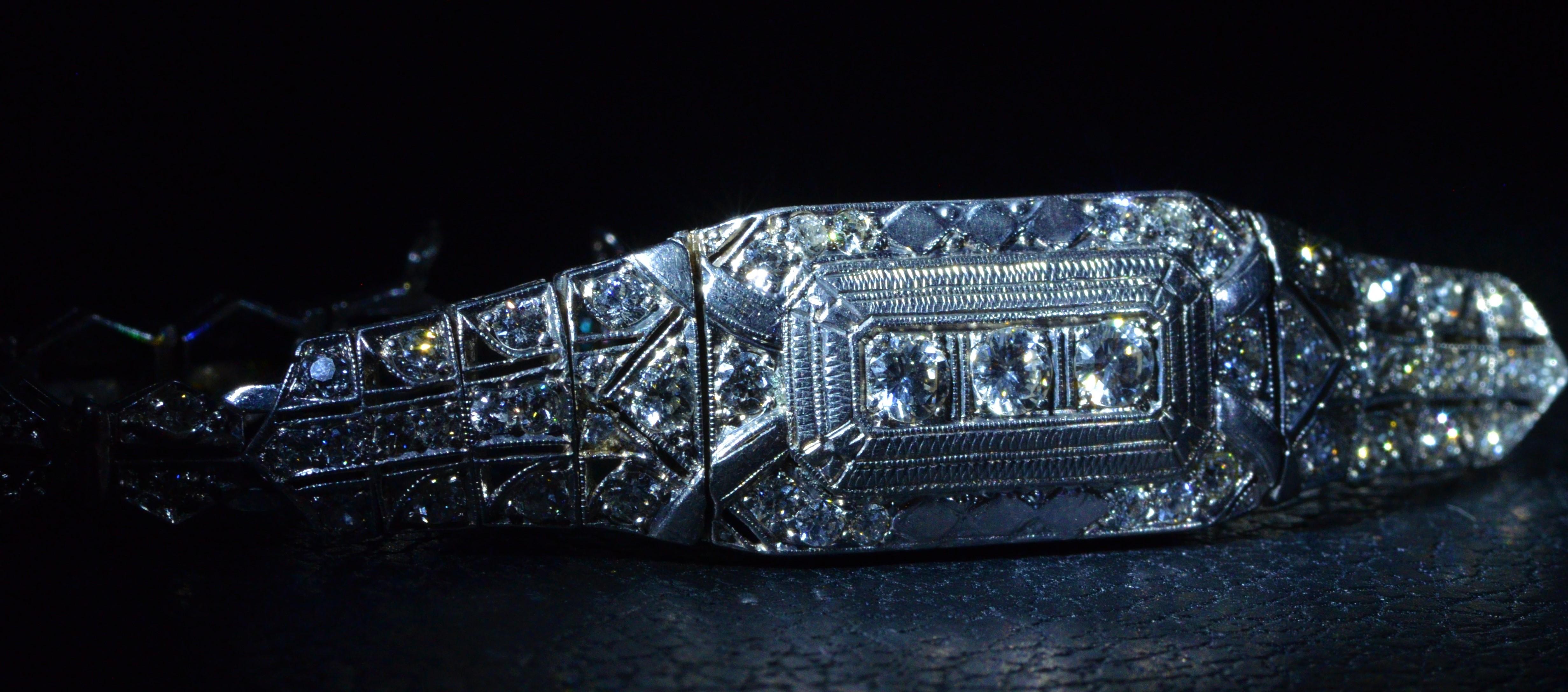 Hand Engraved Filigree Bracelet Set with 2 Carat Total Weight in Diamonds In Good Condition For Sale In Warrington, PA