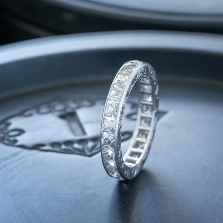 Women's or Men's Hand Engraved Platinum and 4.0 Carat French Cut Diamond Eternity Ring For Sale
