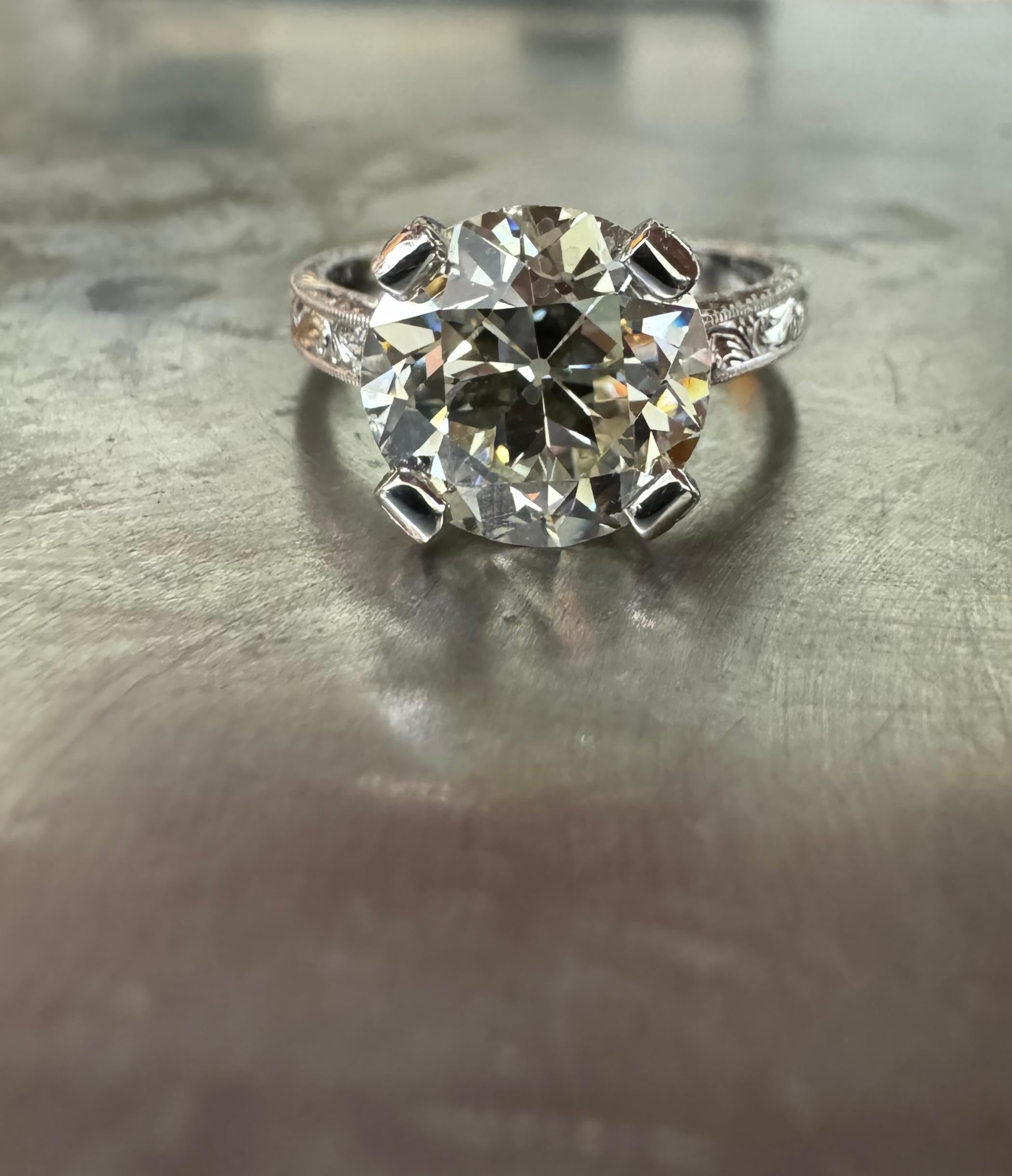 Women's Hand Engraved Platinum Art Deco 3.77 Carat Old European Diamond Engagement Ring For Sale