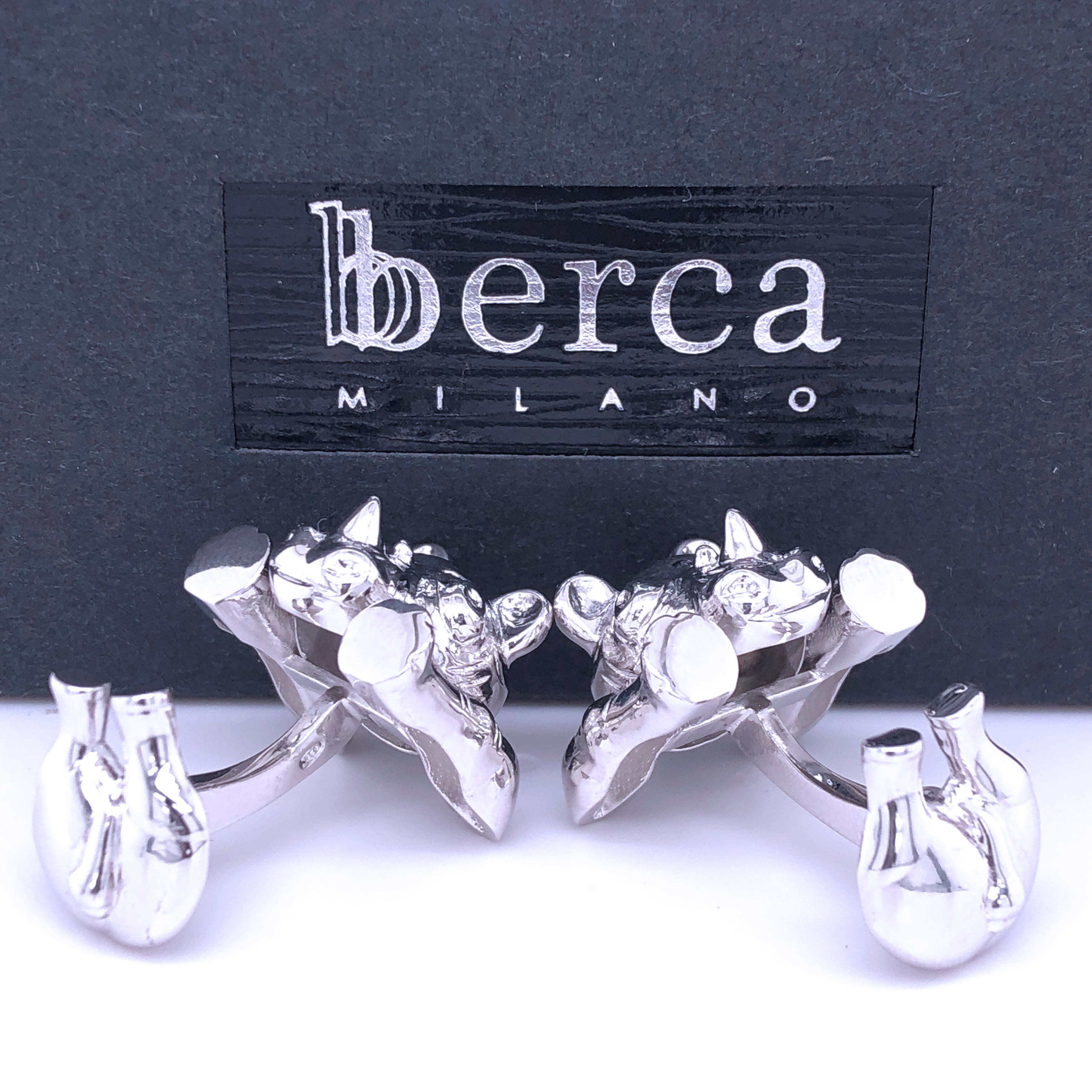 Berca Hand Engraved Rhinoceros Shaped Solid Sterling Silver Cufflinks In New Condition For Sale In Valenza, IT