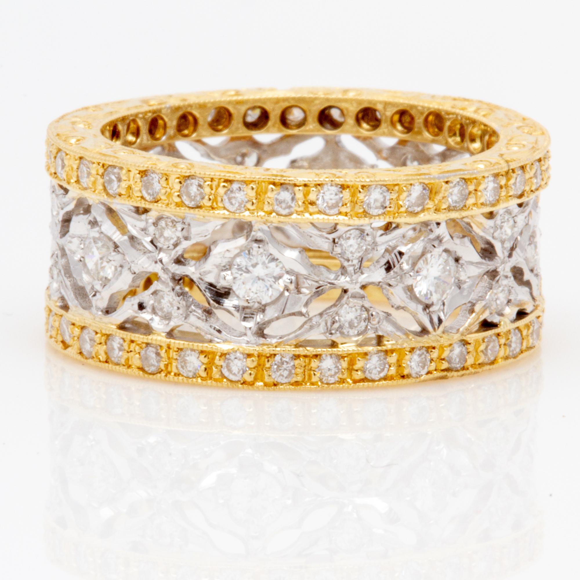 Hand-Engraved Two-Tone 18 Karat Gold and Diamond Ring In New Condition For Sale In Houston, TX