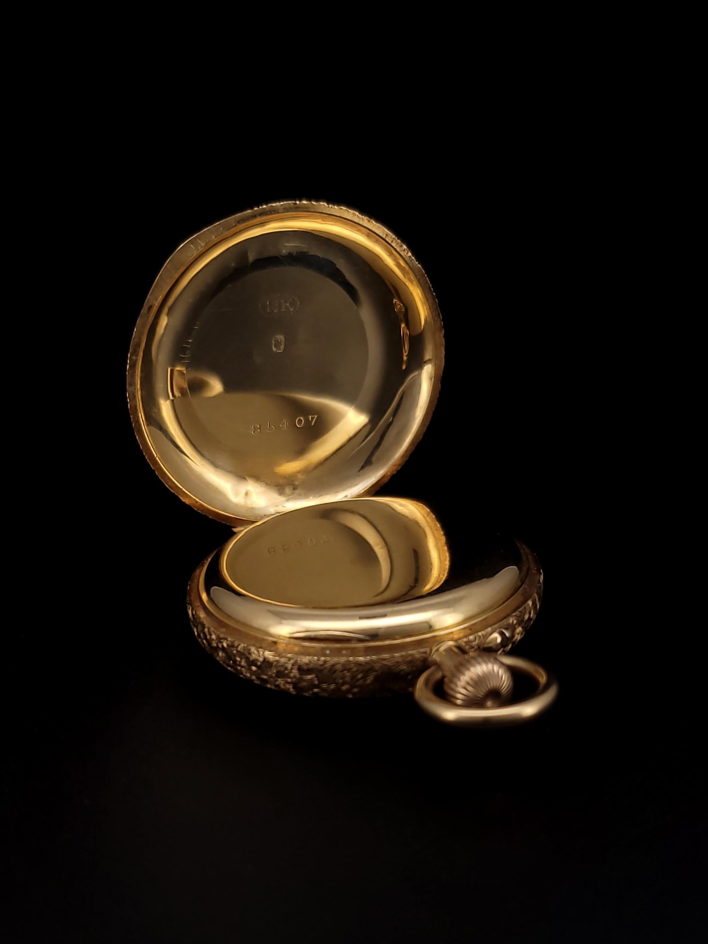 Hand Engraved Vintage 1930s 18k Yellow Gold Enamel Pocket Watch For Sale 6