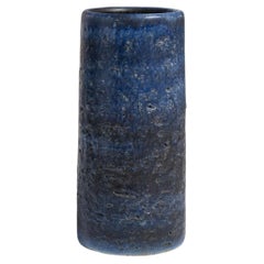 Handgefertigte Keramikvase, deutsches Kunsthandwerksdesign aus dem 20. Jahrhundert, 4,5"