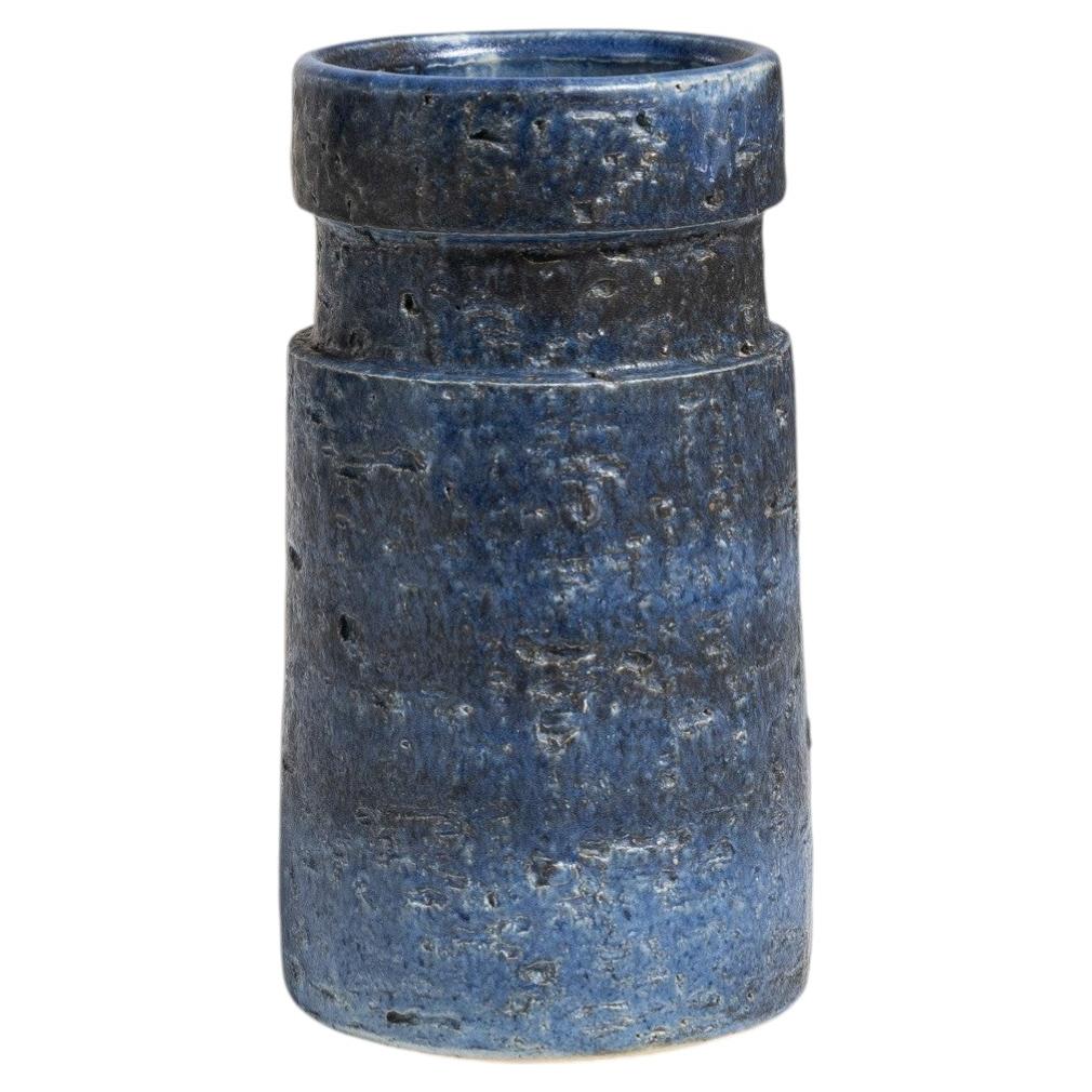 Vase en céramique fini à la main, création artisanale allemande du XXe siècle, 5,1 pouces en vente
