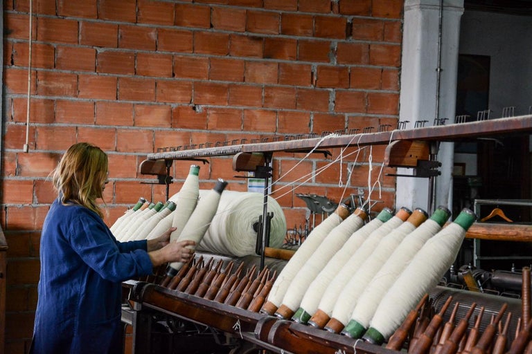 Hand Finished Organic Wool Blanket/Throw in Light Grey Wave Made