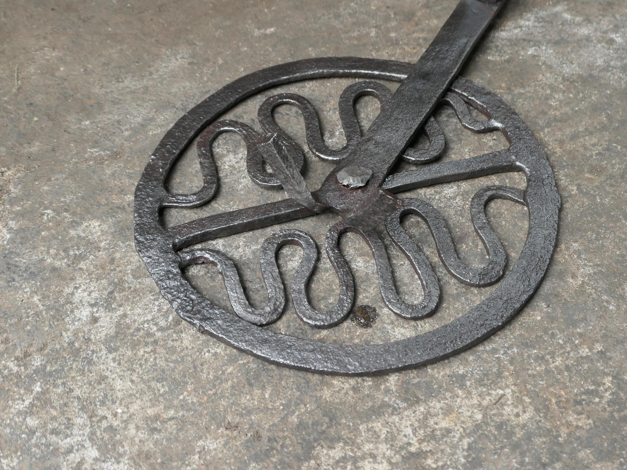 Hand Forged 17th - 18th Century French Rotating Gridiron For Sale 4