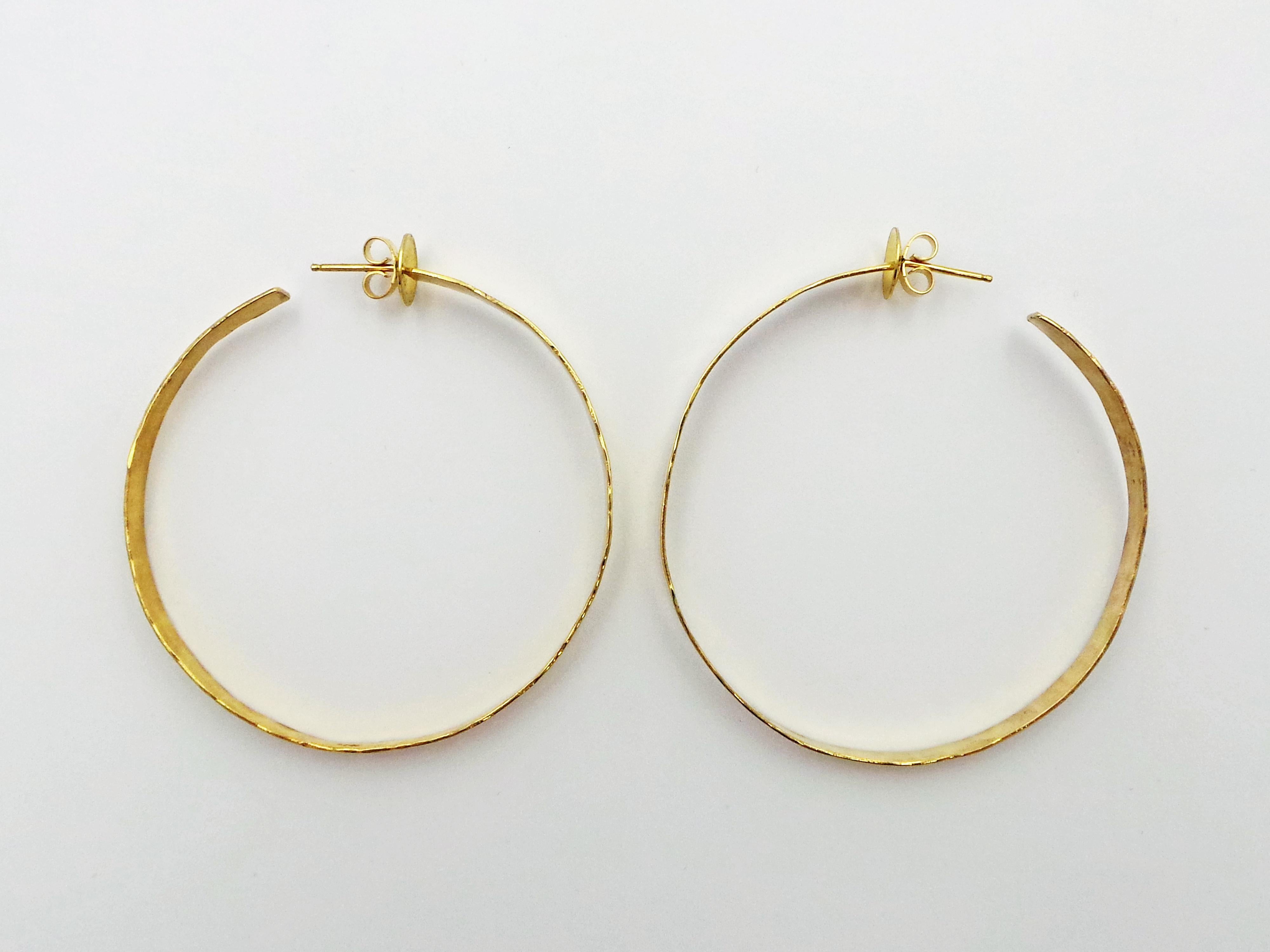 Hand Forged 18 Karat Yellow Gold Hammered Hoop Earrings For Sale 1