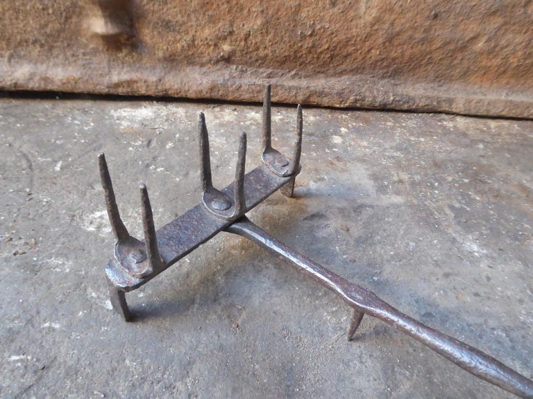 Hand Forged and Decorated 17th-18th Century French Toaster For Sale at ...