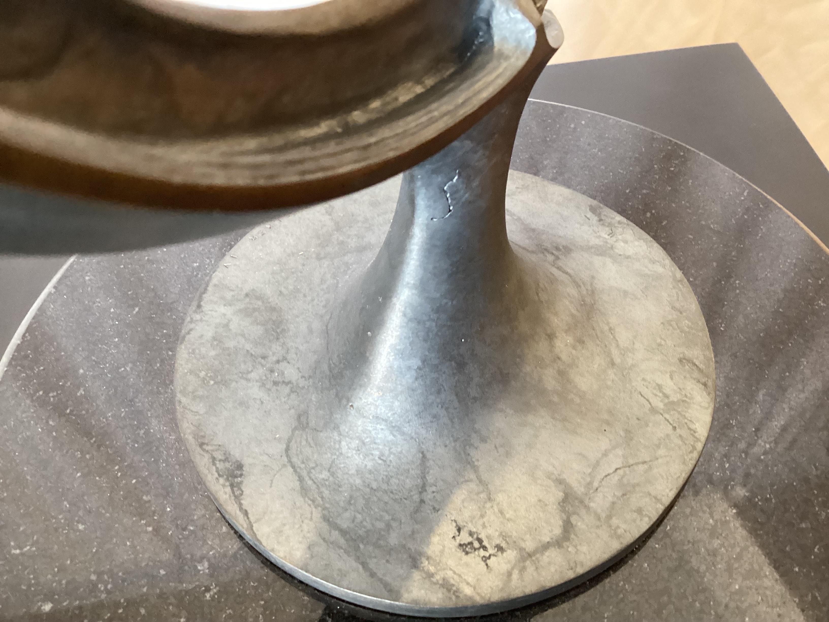 Scultura in bronzo forgiata a mano intitolata Organic Remnant di Lawrence Welker IV in vendita 2