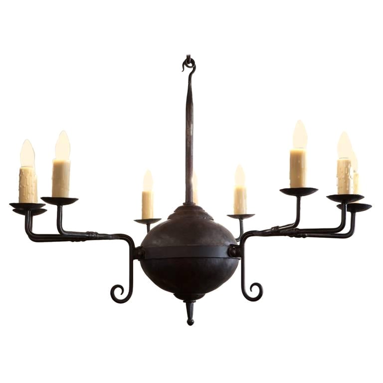 Lampadario "Mercer" in ferro forgiato a mano con nove luci